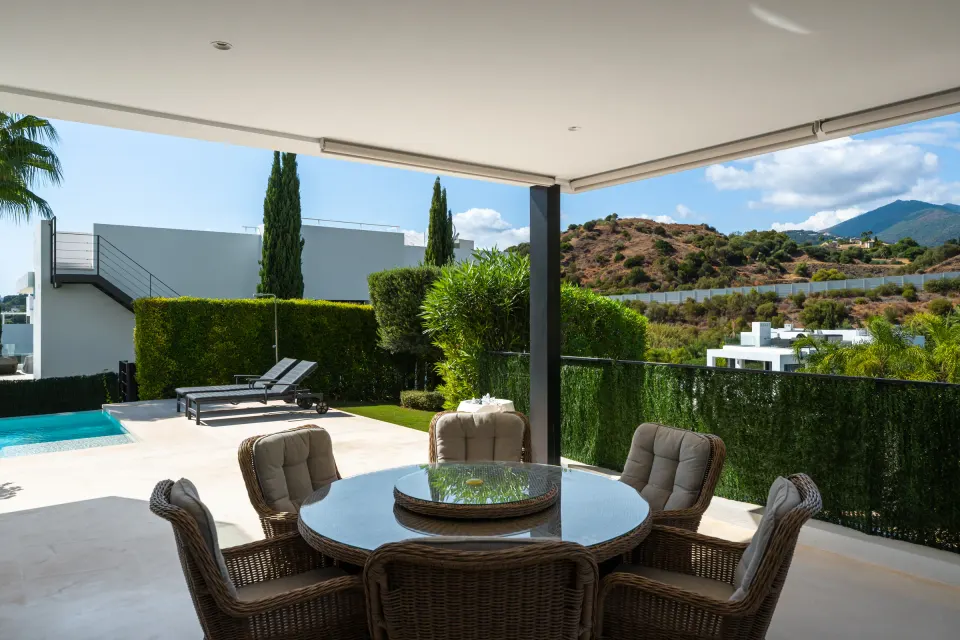 Los Olivos 14 — Villa en Nueva Andalucía
