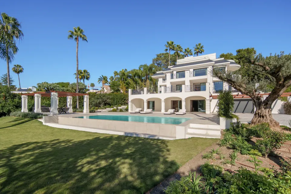 Villa Monte Blanco — Villa en Nueva Andalucía