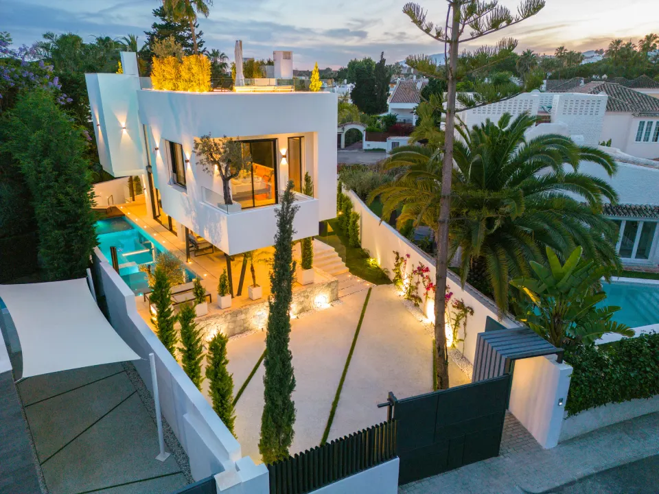 Villa Cypress — Villa en Golden Mile