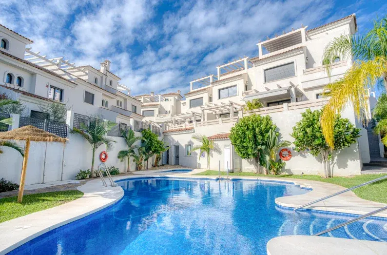 Agra Residencial — Adosado en Estepona