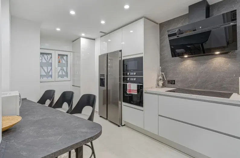 Las Cañas Beach — Apartamento en Marbella Golden Mile