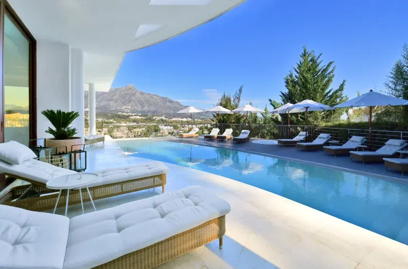 Golf Valley — Villa en Nueva Andalucía