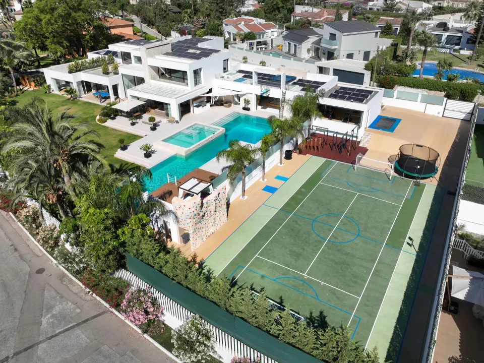 La Casa Blanca — Villa en El Paraíso