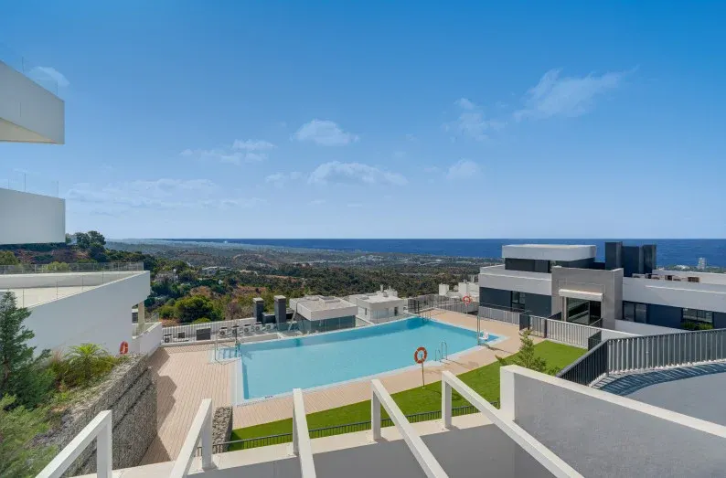 Medblue — Apartamento en Los Altos de los Monteros