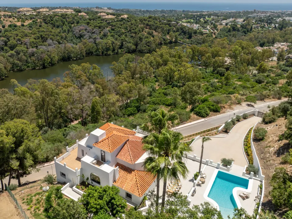 Villa Luma — Villa en Las Lomas de Nueva Andalucia