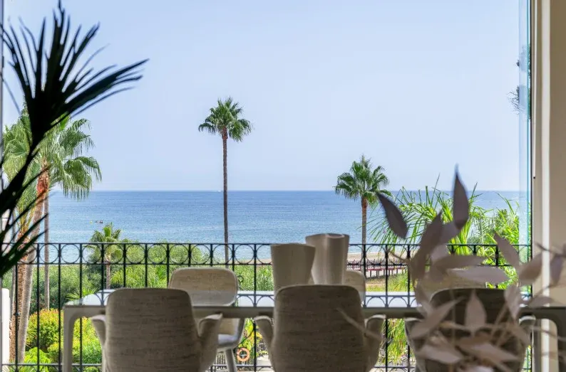 Bahía del Velerín — Apartamento en Estepona