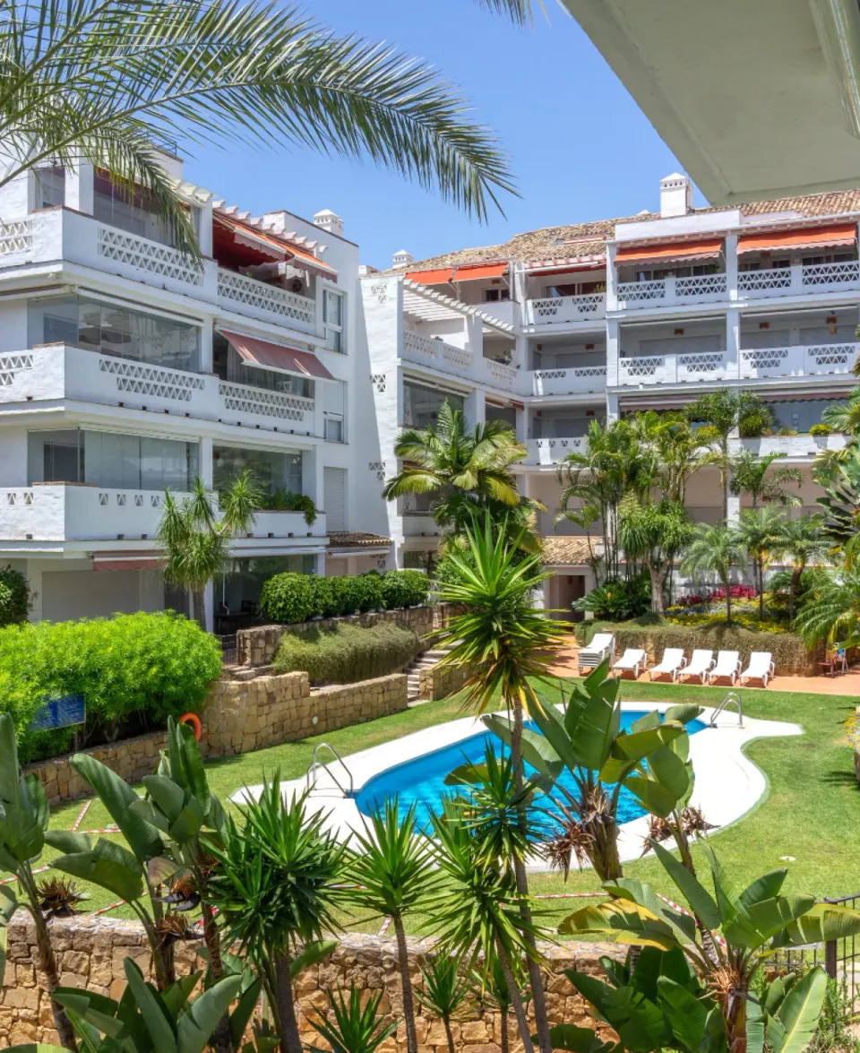 Las Cañas Beach — Apartamento en Marbella Golden Mile