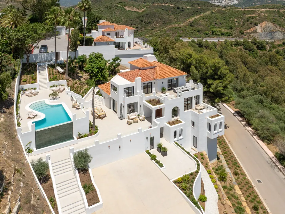 Villa Luma — Villa en Las Lomas de Nueva Andalucia
