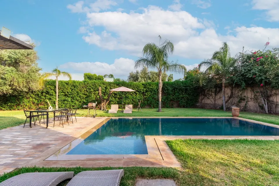 Villa con piscina privada climatizada en una residencia cerrada, Route de Fès, Marrakech