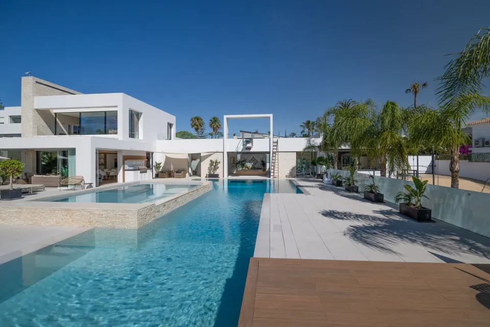 La Casa Blanca — Villa en El Paraíso