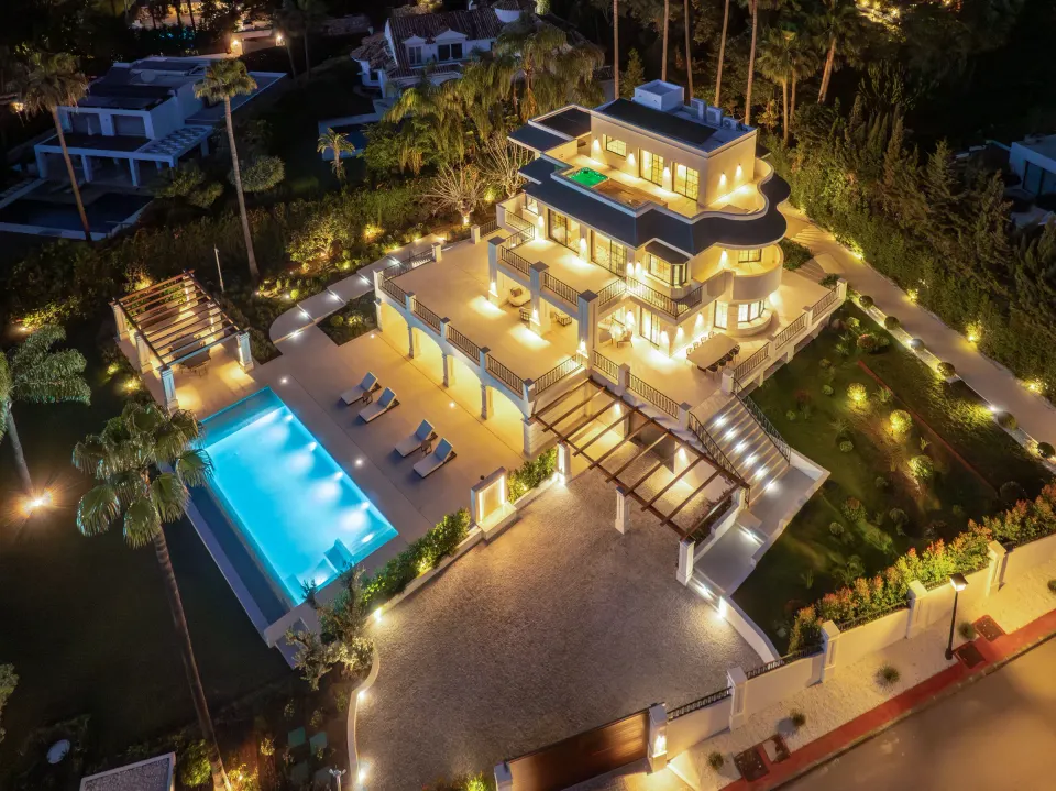 Villa Monte Blanco — Villa en Nueva Andalucía