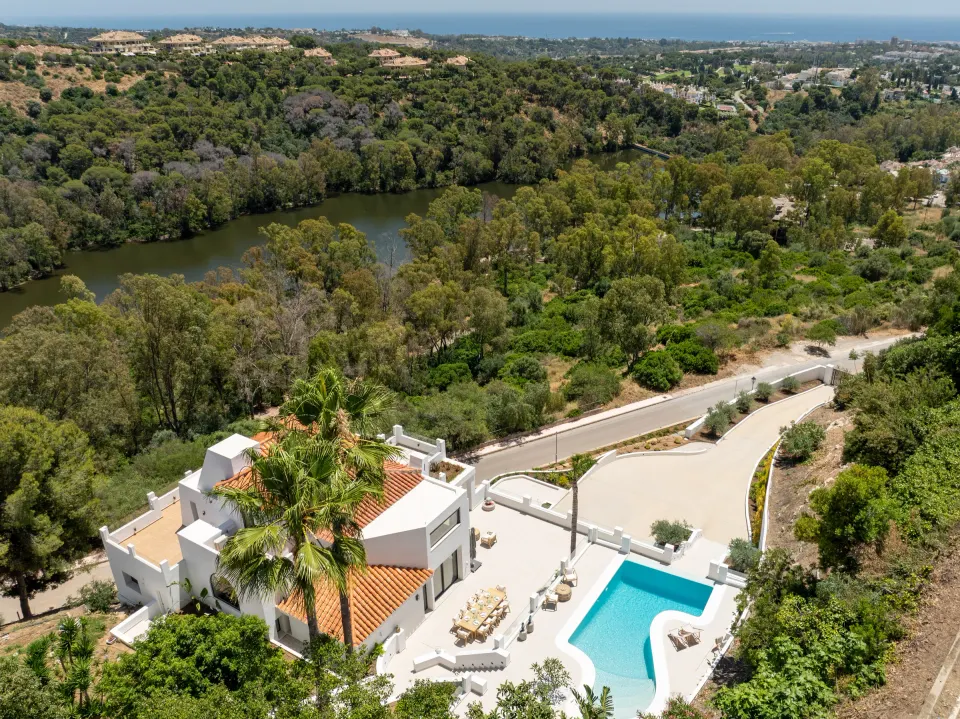 Villa Luma — Villa en Las Lomas de Nueva Andalucia