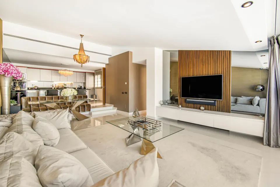 Benabola 209 — Ático en Puerto Banús