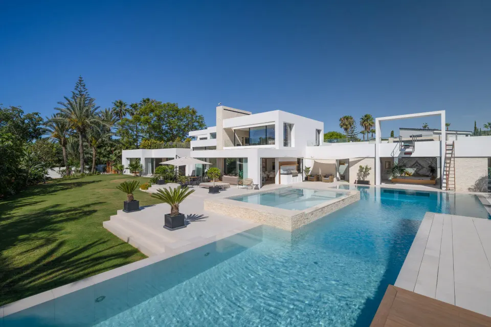 La Casa Blanca — Villa en El Paraíso