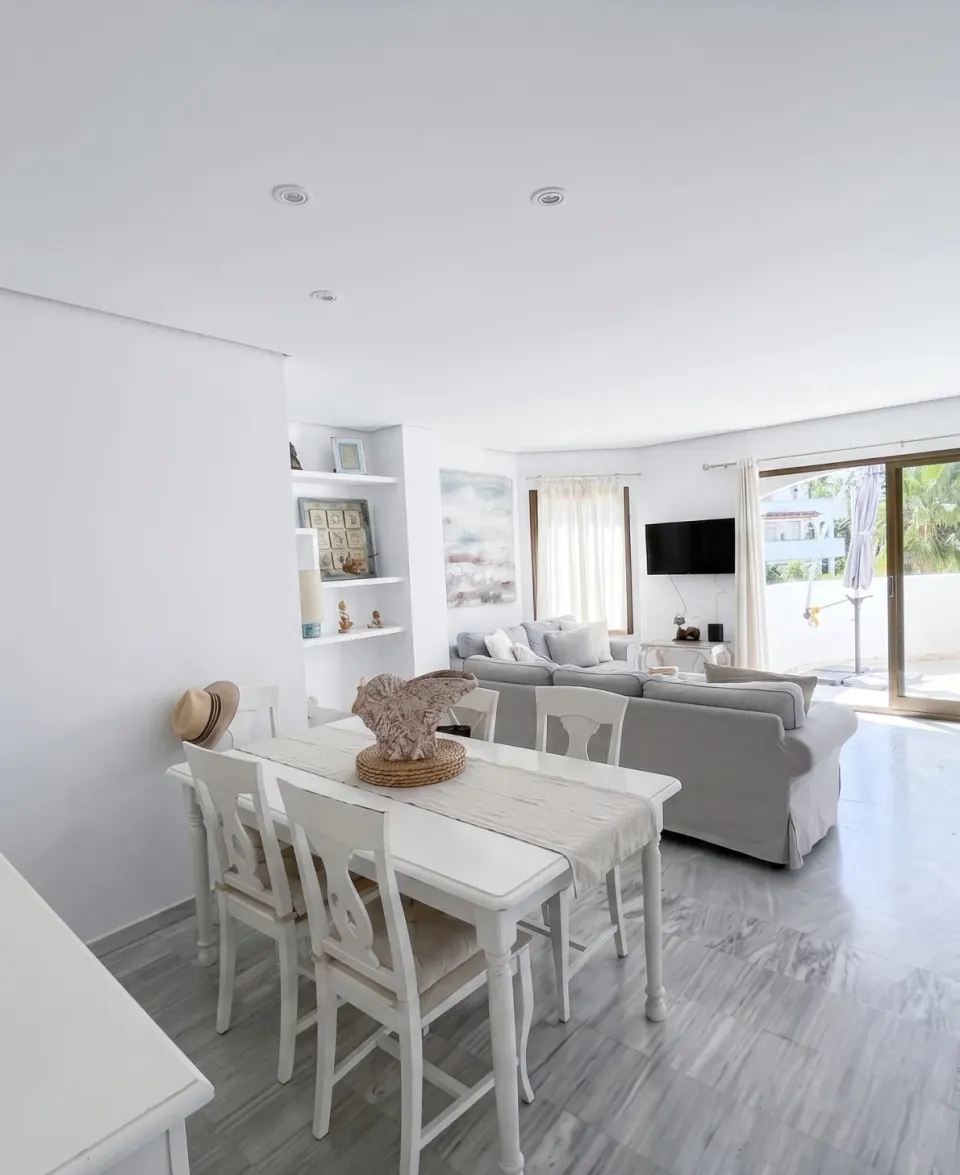 Golden Beach — Apartamento en Marbella