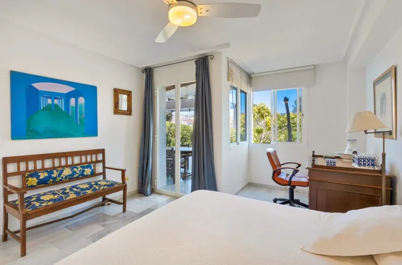 Las Jacarandas — Apartamento en Bel-Air